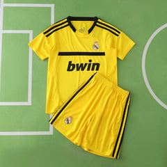 1112 Real Madrid CF goalkeeper retro Kids kit