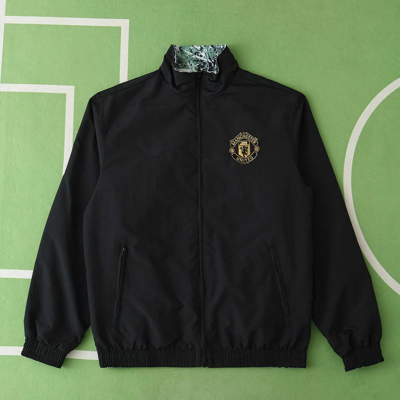 2425 Manchester United F.C. Wear on both sides windbreaker