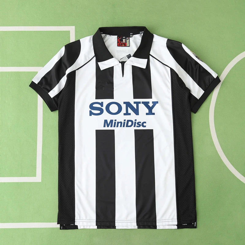 9798 season Juventus F.C. home retro Fan version