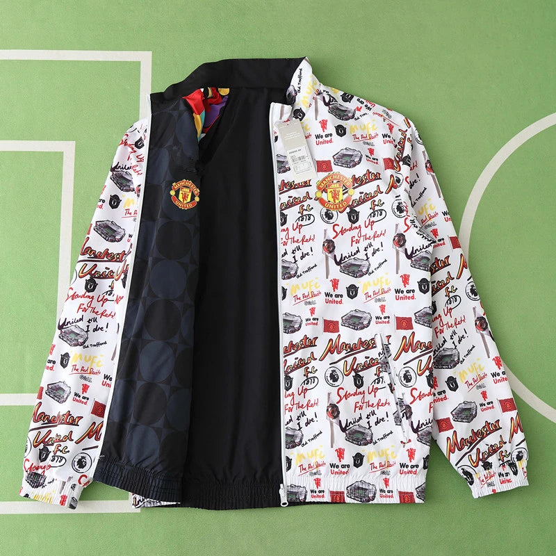 2425 Manchester United F.C. Wear on both sides windbreaker