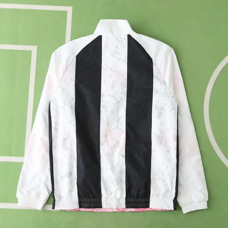 2425 Juventus F.C. Wear on both sides windbreaker