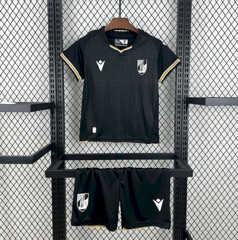 Vitoria de Guimaraes 24/25 Aways Kids Kit