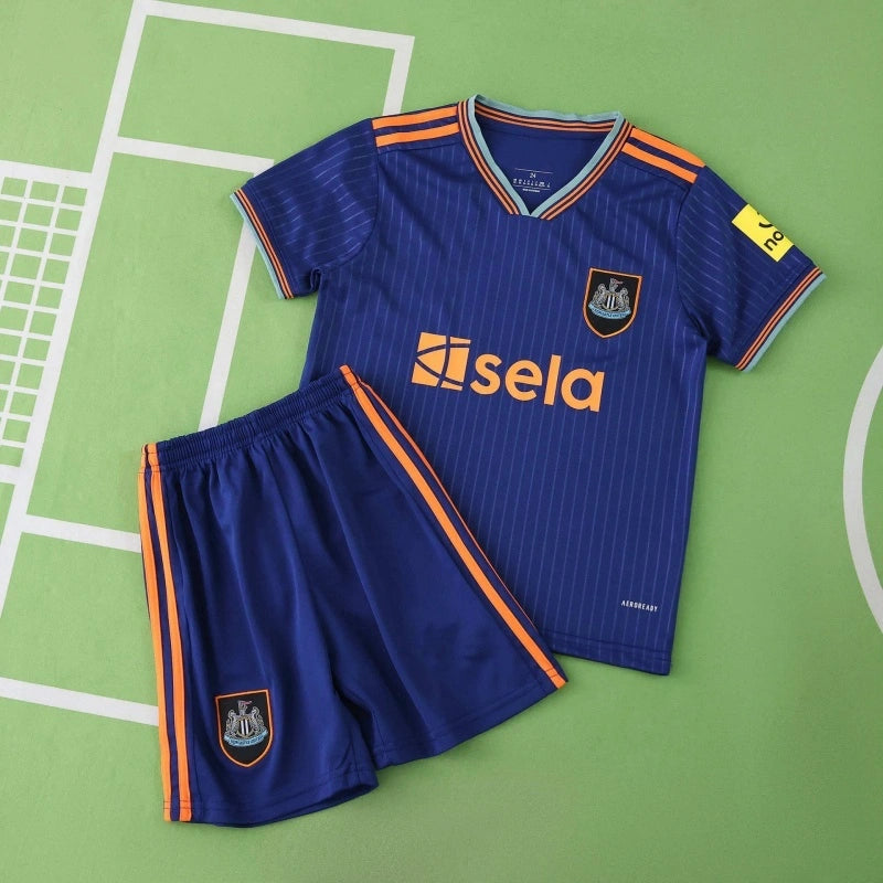 2526 season Newcastle United F.C. third Kids kit